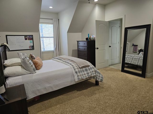 140 Red Oak CT, Bullard, TX 75757