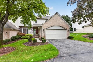 105 Hampton Court, Northville, MI 48168