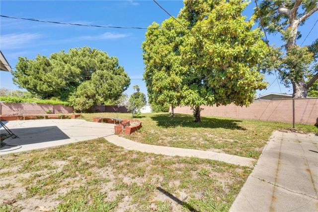 2551 W Rome, Anaheim, CA 92804