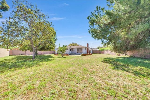2551 W Rome, Anaheim, CA 92804