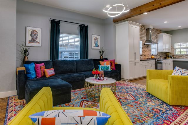 322 S Brighton Avenue, Dallas, TX 75208