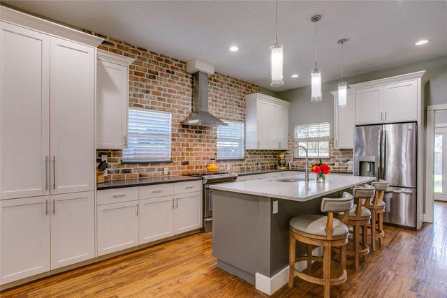 322 S Brighton Avenue, Dallas, TX 75208