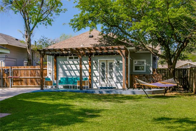 322 S Brighton Avenue, Dallas, TX 75208