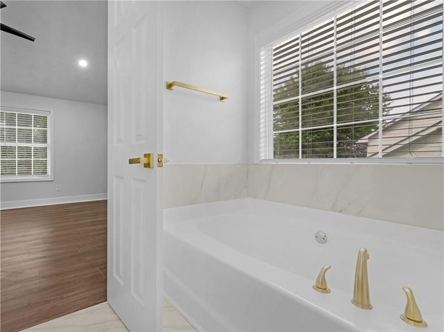 493 Cathedral Drive, Mcdonough, GA 30253