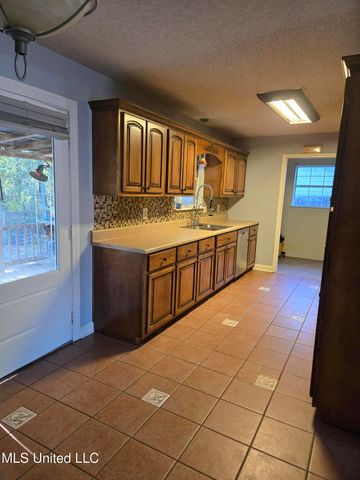 2717 Honduras Drive, Gautier, MS 39553