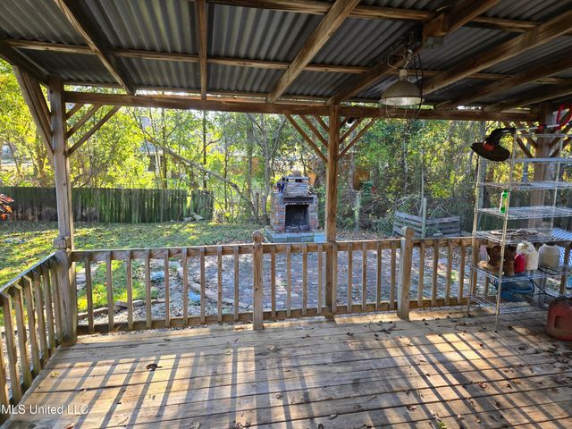 2717 Honduras Drive, Gautier, MS 39553