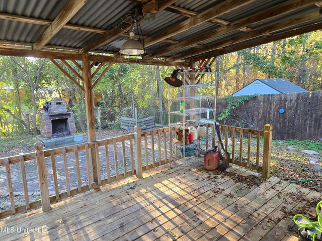 2717 Honduras Drive, Gautier, MS 39553