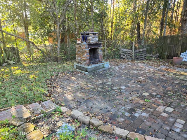 2717 Honduras Drive, Gautier, MS 39553