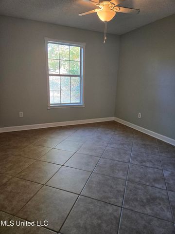 2717 Honduras Drive, Gautier, MS 39553