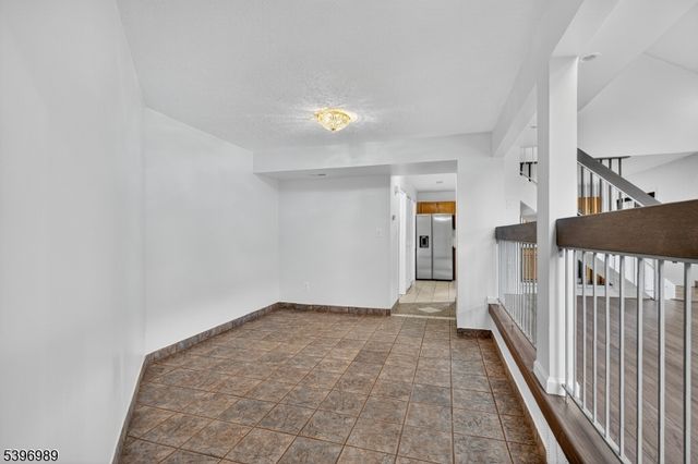 29 Spencer St, Franklin Twp., NJ 08873