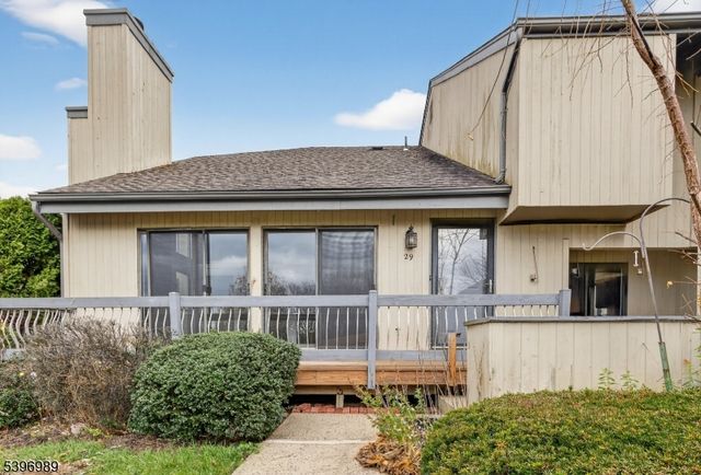 29 Spencer St, Franklin Twp., NJ 08873