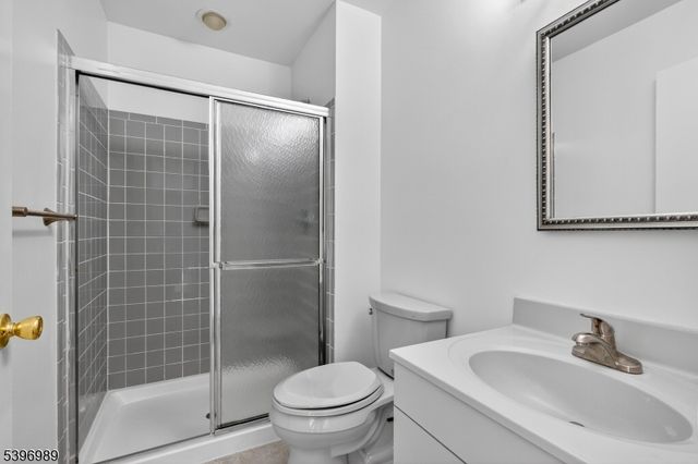 29 Spencer St, Franklin Twp., NJ 08873