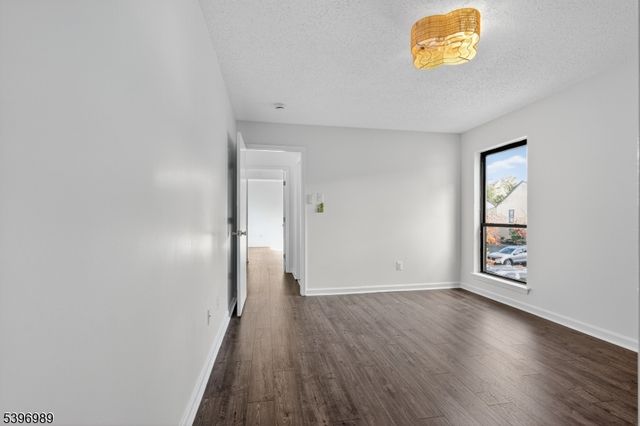 29 Spencer St, Franklin Twp., NJ 08873