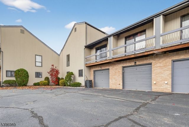 29 Spencer St, Franklin Twp., NJ 08873