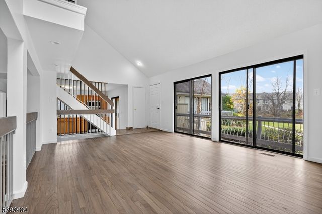 29 Spencer St, Franklin Twp., NJ 08873