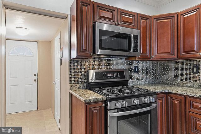 3006 CEDAR ST, Philadelphia, PA 19134