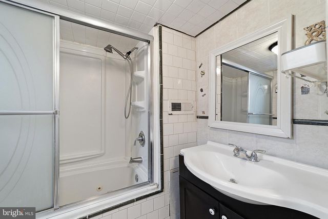 3006 CEDAR ST, Philadelphia, PA 19134