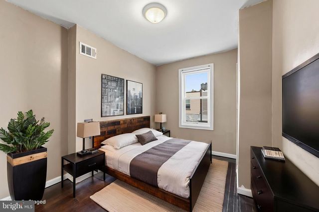 3006 CEDAR ST, Philadelphia, PA 19134