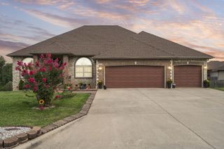 3443 W Hestand Street, Springfield, MO 65803