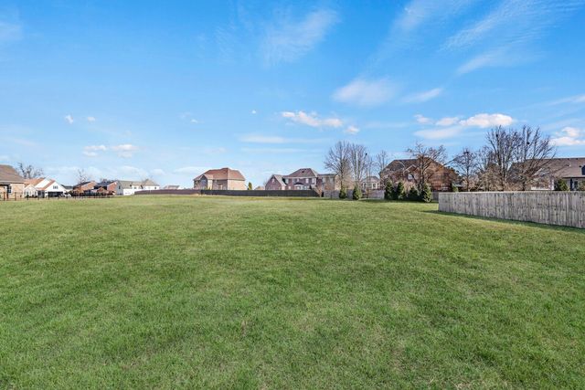 548 Goodman Dr, Gallatin, TN 37066