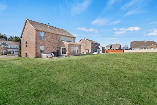 548 Goodman Dr, Gallatin, TN 37066