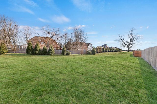 548 Goodman Dr, Gallatin, TN 37066