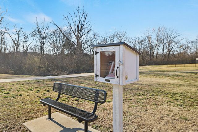 548 Goodman Dr, Gallatin, TN 37066