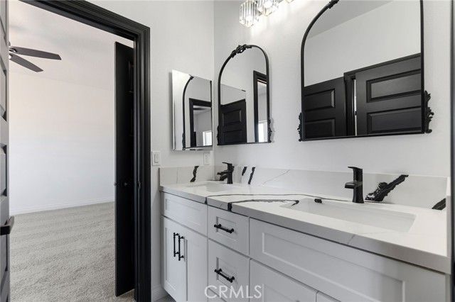 10125 Bella Vista Street, Apple Valley, CA 92308