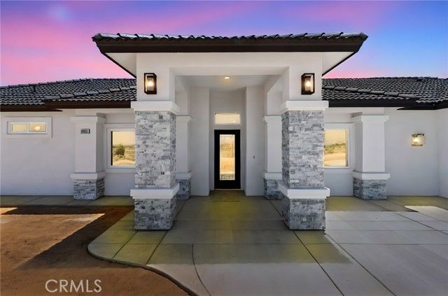 10125 Bella Vista Street, Apple Valley, CA 92308