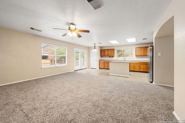 807 Mandolin Wind, San Antonio, TX 78258