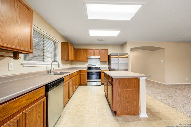 807 Mandolin Wind, San Antonio, TX 78258