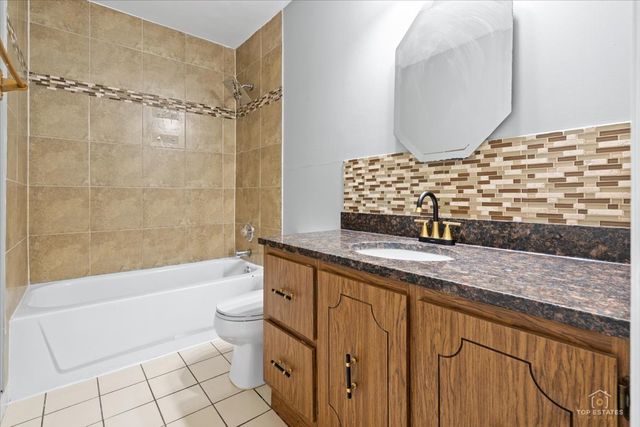 5101 Carriageway Drive 205, Rolling Meadows, IL 60008