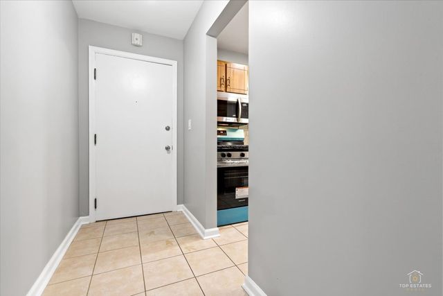 5101 Carriageway Drive 205, Rolling Meadows, IL 60008