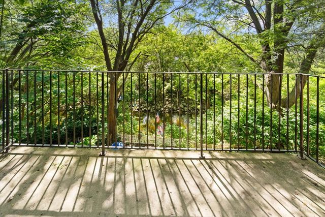 5101 Carriageway Drive 205, Rolling Meadows, IL 60008