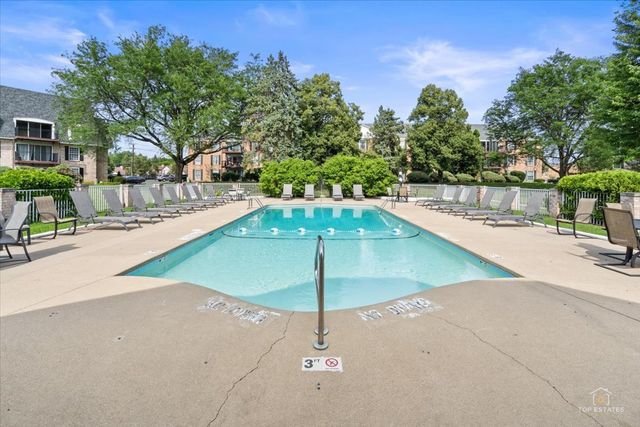 5101 Carriageway Drive 205, Rolling Meadows, IL 60008