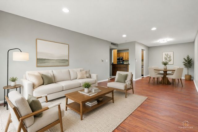 5101 Carriageway Drive 205, Rolling Meadows, IL 60008