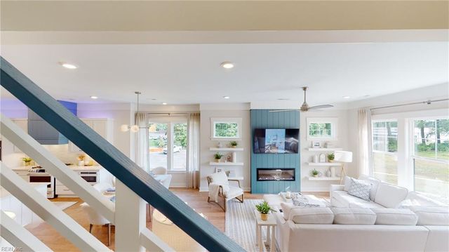 906 Jennings Ln, Chesapeake, VA 23322