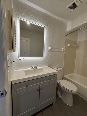 16638 BRIGADOON DRIVE, Tampa, FL 33618
