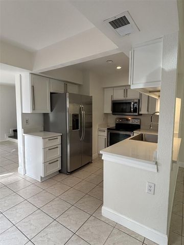 16638 BRIGADOON DRIVE, Tampa, FL 33618