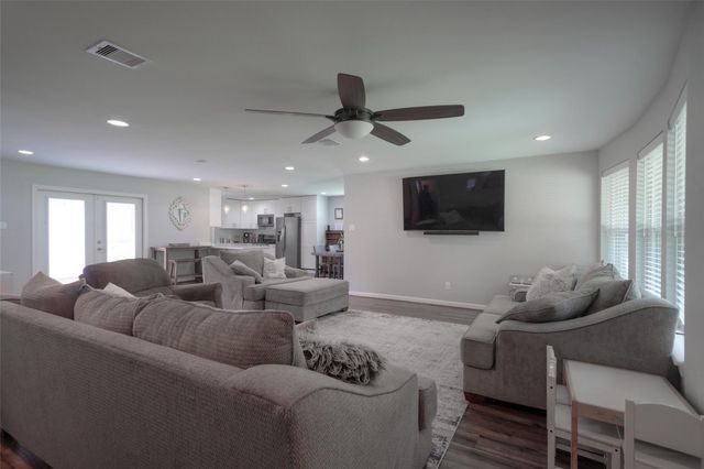 1355 Lehman Street, Houston, TX 77018