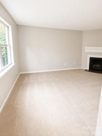 6020 Heath Valley Road, Charlotte, NC 28210