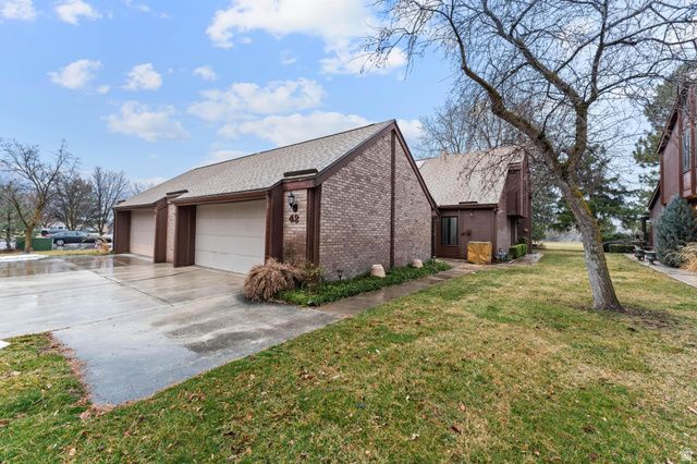 42 N WHITE BARN DR., Pleasant View, UT 84414