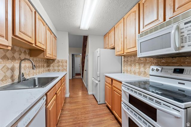 42 N WHITE BARN DR., Pleasant View, UT 84414