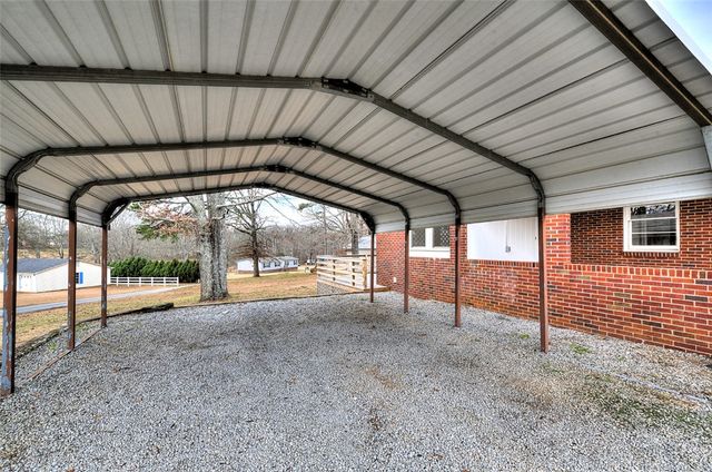 7998 Moorefield Memorial Highway, Liberty, SC 29657