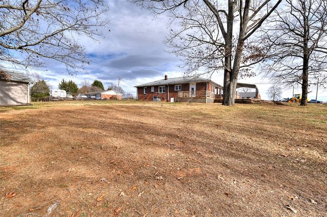 7998 Moorefield Memorial Highway, Liberty, SC 29657