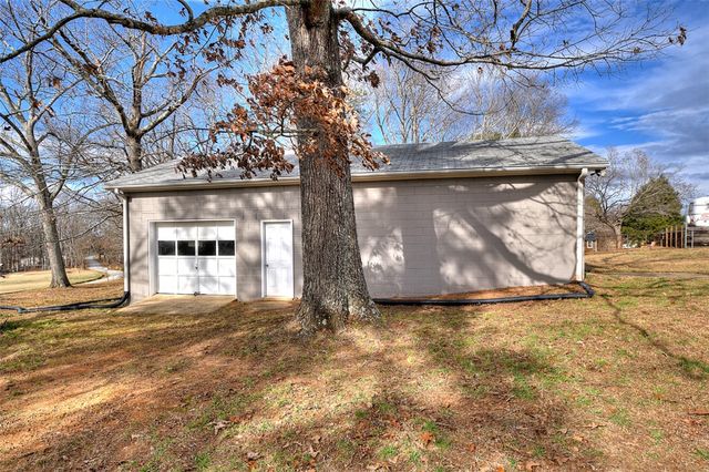 7998 Moorefield Memorial Highway, Liberty, SC 29657