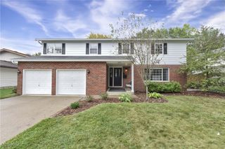 6321 Brighton Drive, North Olmsted, OH 44070
