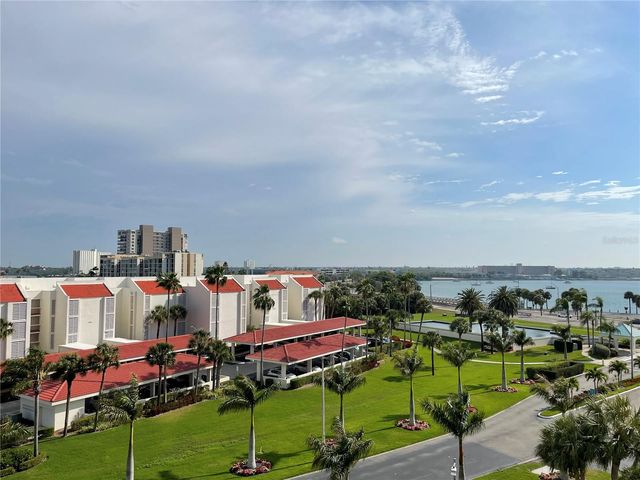 7872 SAILBOAT KEY BLVD S BOULEVARD S 504, South Pasadena, FL 33707