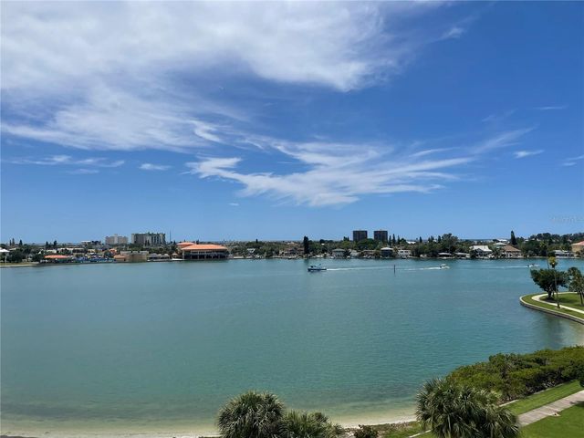 7872 SAILBOAT KEY BLVD S BOULEVARD S 504, South Pasadena, FL 33707