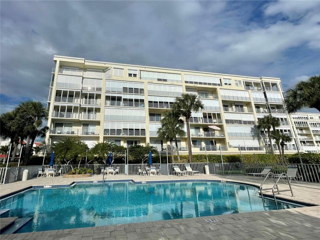 7872 SAILBOAT KEY BLVD S BOULEVARD S 504, South Pasadena, FL 33707